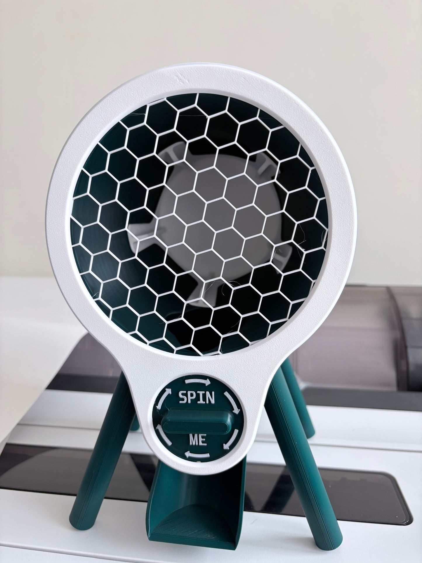 Capsule vending machine