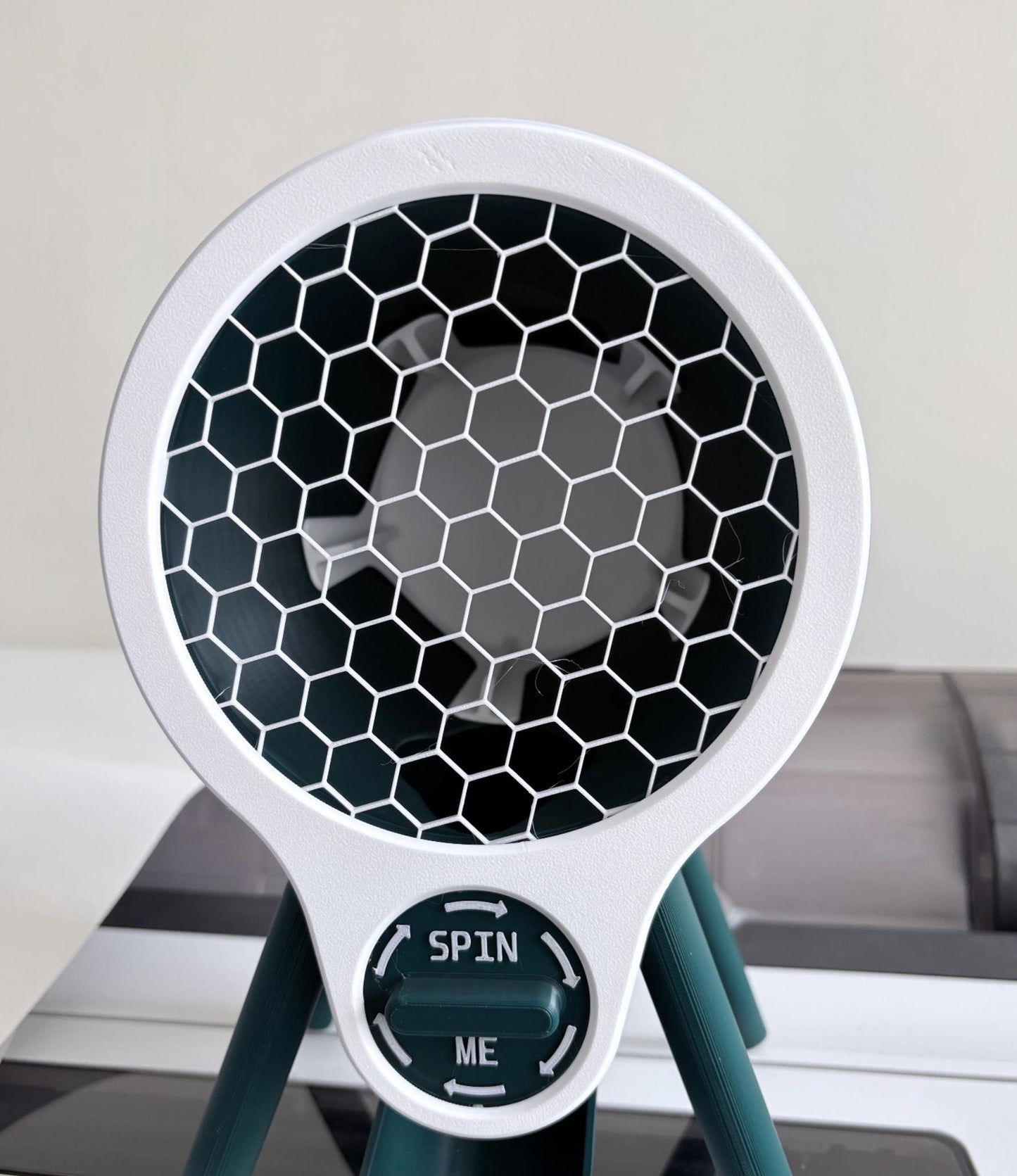 Capsule vending machine